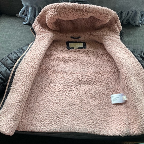 MICHAEL KORS FAUX FUR LINED PUFFER JACKET - Picture 3 of 10